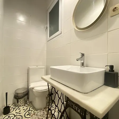 Apartment Authentic Beyoglu Flat 2br W Brick Walls Vint Istanbul