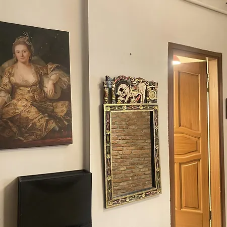 アパート Authentic Beyoglu Flat 2br W Brick Walls Vint